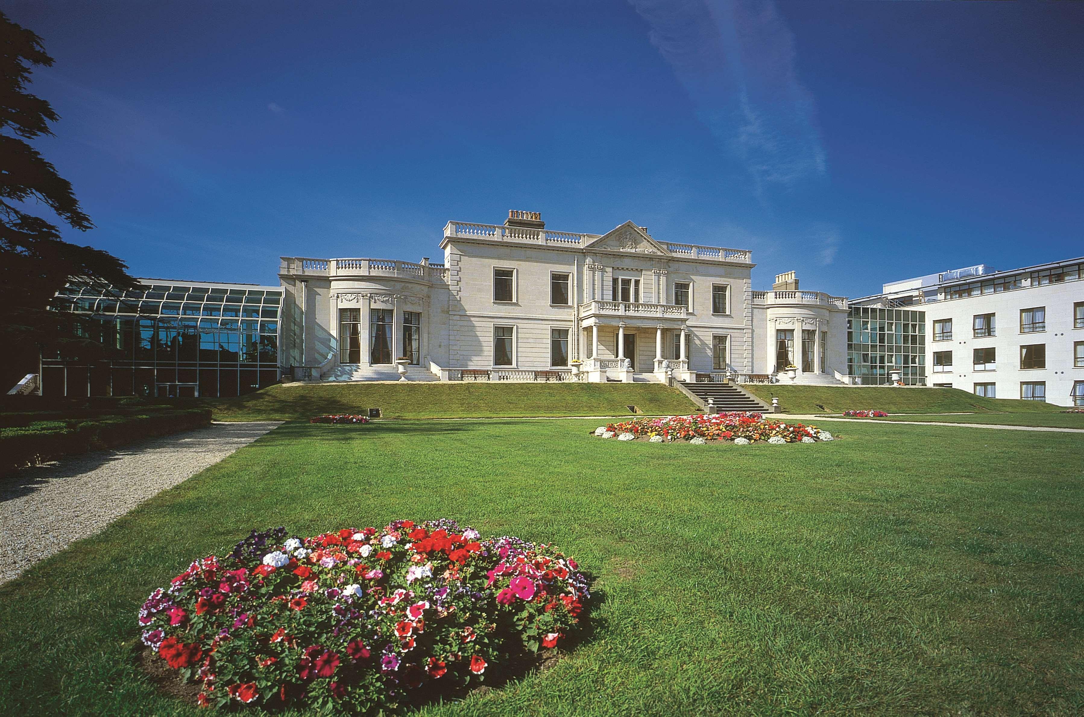 Radisson Blu St. Helen'S Hotel Dublin Exterior photo The former Royal Samaritan Hospital